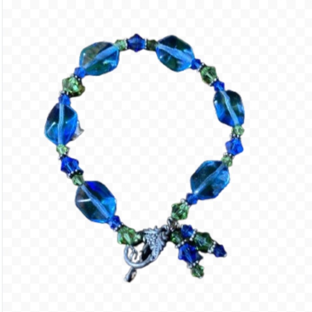 Vintage Handmade Bracelet Fauceted Blue &  Green Glass Beads SilverTone Toggle